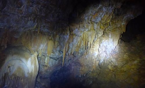 Tropfsteine im Großen Saal