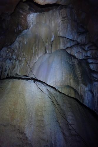 Aufstieg auf 10m hohen Sinterfall