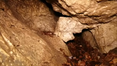 Engstelle hinter Eingang