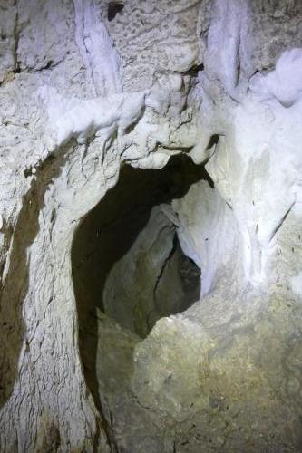 Höhle 1: Tunnel